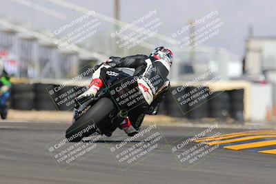 media/Oct-08-2022-SoCal Trackdays (Sat) [[1fc3beec89]]/Turn 16 (125pm)/